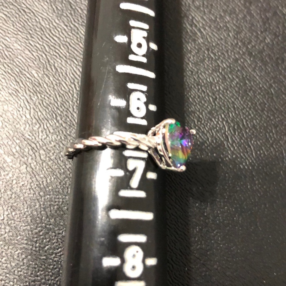 Silver plated ring w/ rainbow heart shaped stone - Picture 3 of 3
